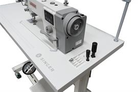 Singer 142G E Series Industrial Machine - Lockstitch machine with ESDD